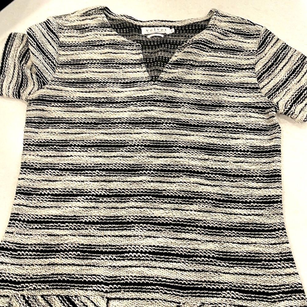 Velvet by Graham and Spencer women’s small dress very nice black and white.